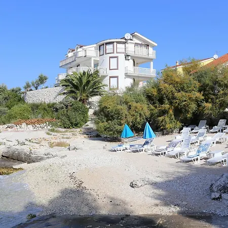 Zecevo Rtic 10333b Apartment